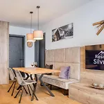 Exklusiv Und Elegantes In Der Residenz By Interhome *