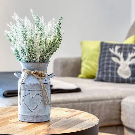 Exklusiv Und Elegantes In Der Residenz By Interhome