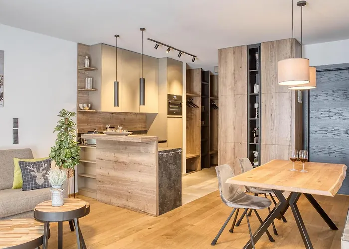 Exklusiv Und Elegantes In Der Residenz By Interhome