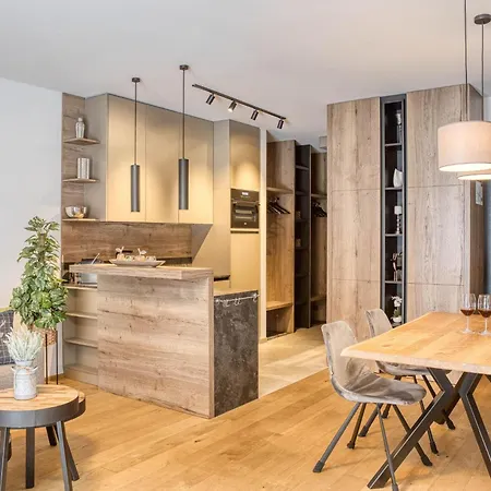 Exklusiv Und Elegantes In Der Residenz By Interhome