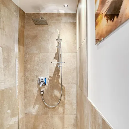 Apartment Exklusiv Und Elegantes In Der Residenz By Interhome *