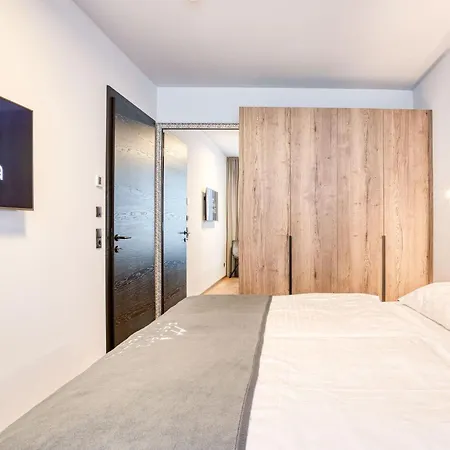 Apartment Exklusiv Und Elegantes In Der Residenz By Interhome See