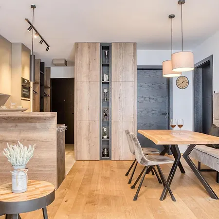 Exklusiv Und Elegantes In Der Residenz By Interhome Апартаменты *